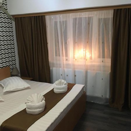 Karla Residence / Greta Residence Решіца Екстер'єр фото